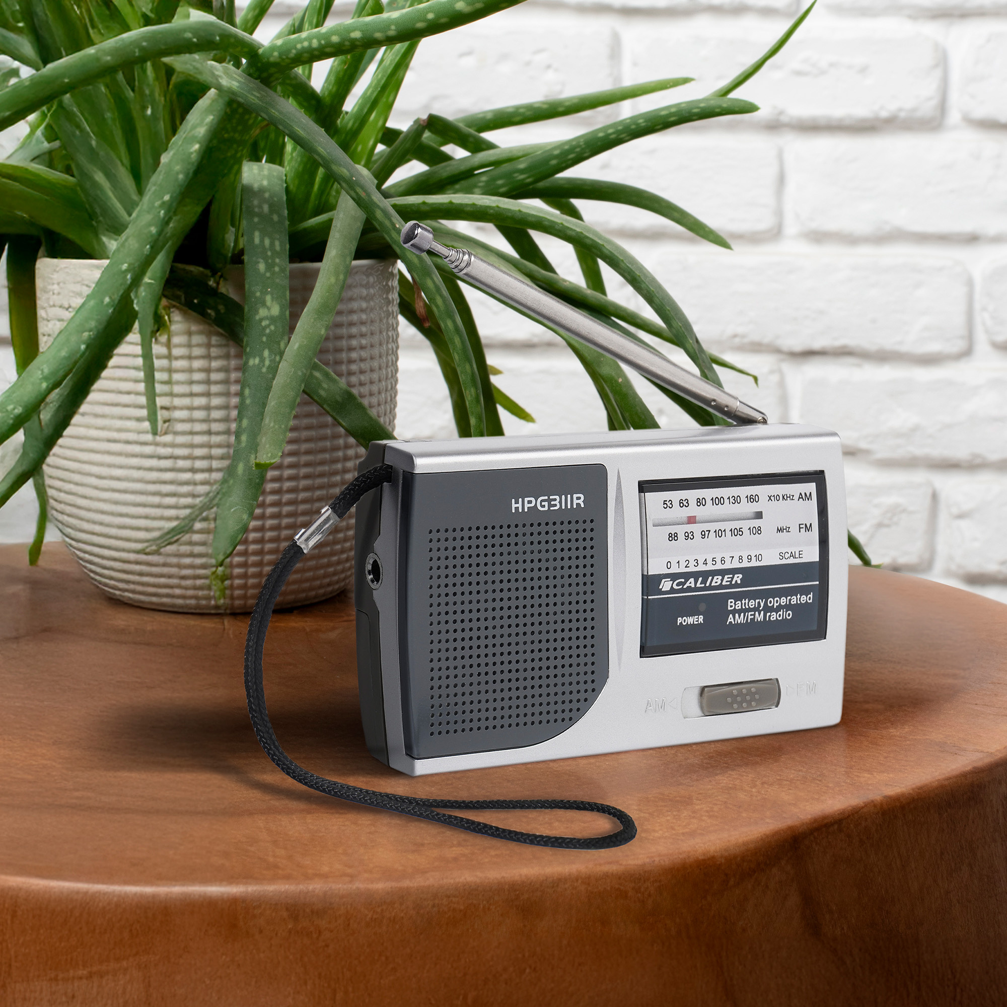 Draagbare Radio Op Batterijen - Zakformaat Miniradio - AM/FM Radio met Koptelefoonaansluiting (HPG311R) - Afbeelding 3