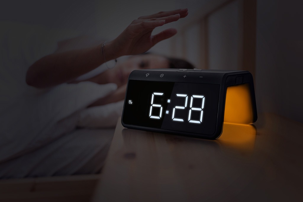 Réveil Numérique avec chargeur sans fil - Double Réveil - Veilleuse et Lumière de Réveil (HCG019QI-BA) – Image 5